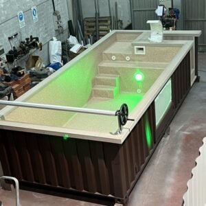 Container de 20 de picioare transformat în piscină