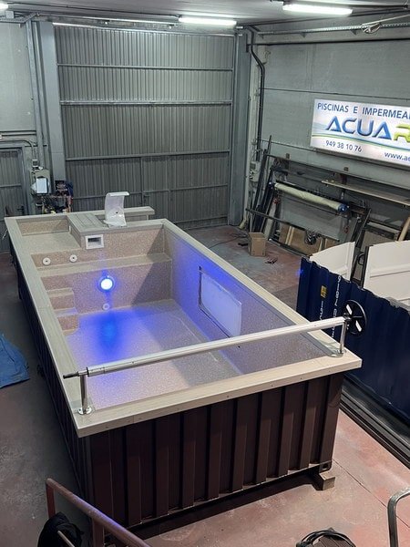 Container de 20 de picioare transformat în piscină - imagine 3
