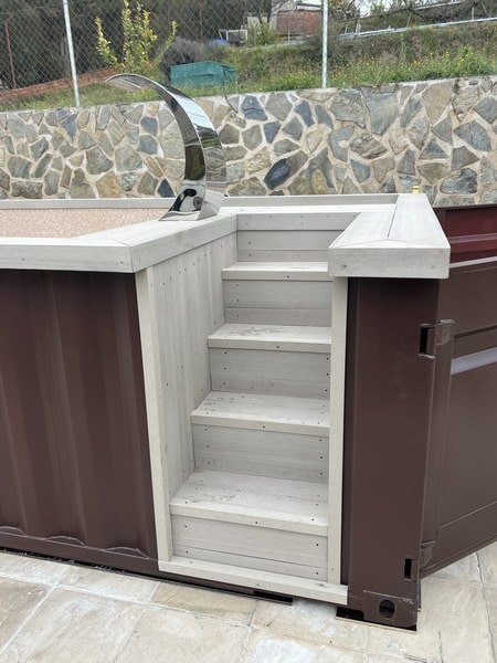 Container de 20 de picioare transformat în piscină - imagine 10