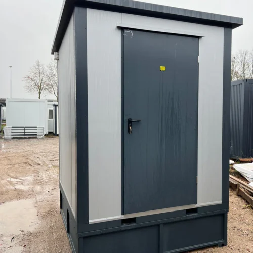 CONTAINER SANITAR 2,00 × 2,00 M CU DUȘ ȘI REZERVOR